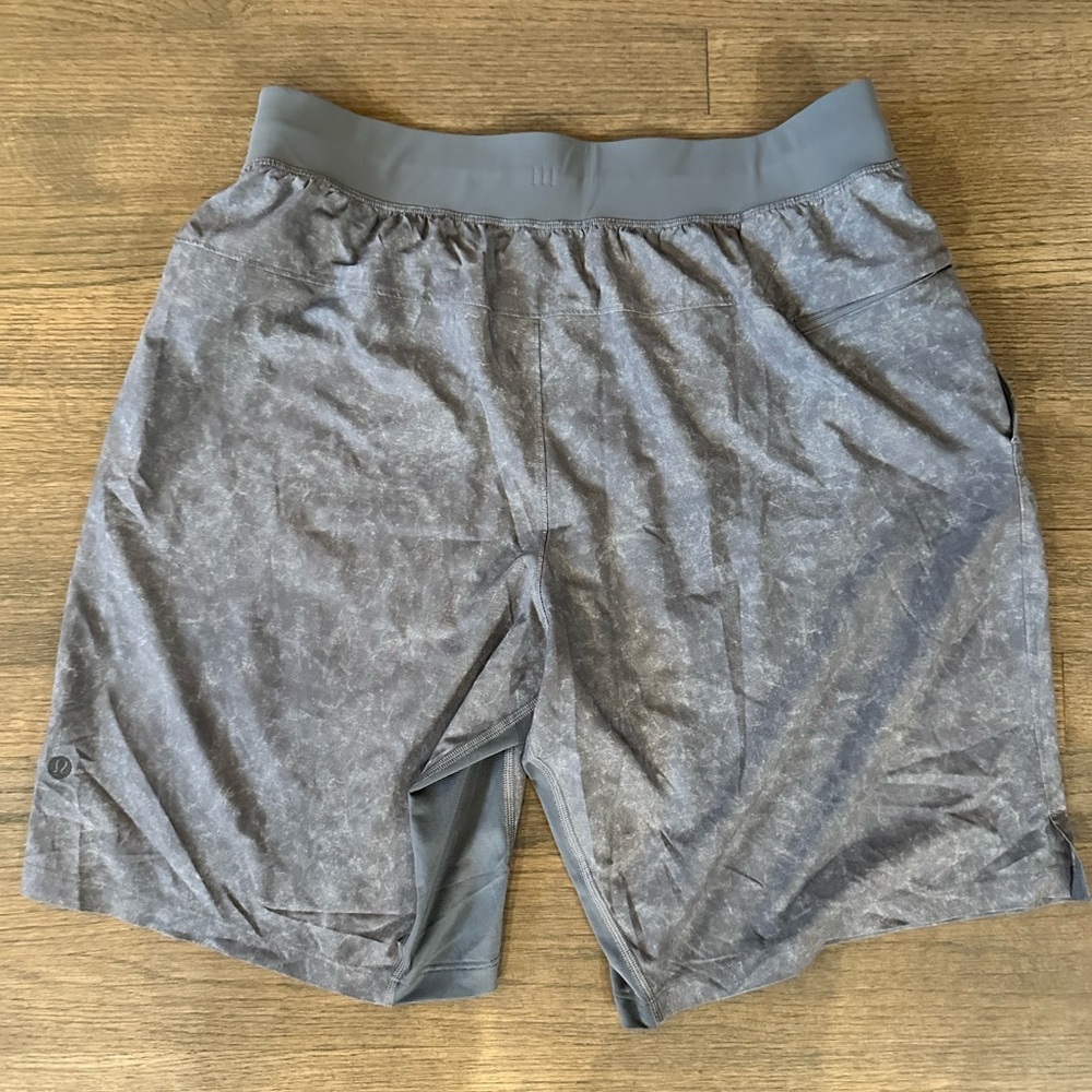 Lululemon T.H.E. Short 9"-Linerless-Gravel Dust Asphalt Gray Multi-Size Large